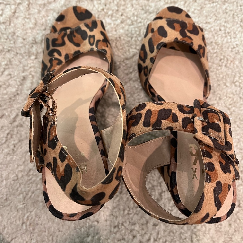 Leopard Print Platform Block Heel Sandals - Brown - Picture 4 of 8